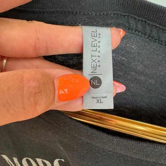 Morgan Wallen Black XL concert T-Shirt. Used great condition. Next level apparel - Picture 4 of 7